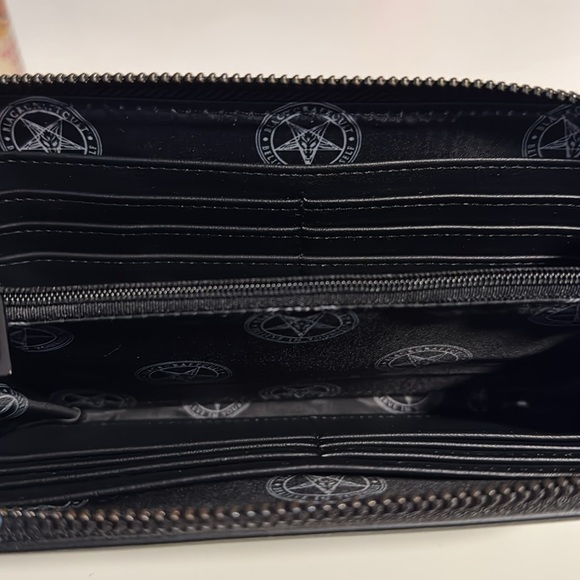 Black craft cult sinner wallet - Picture 3 of 3
